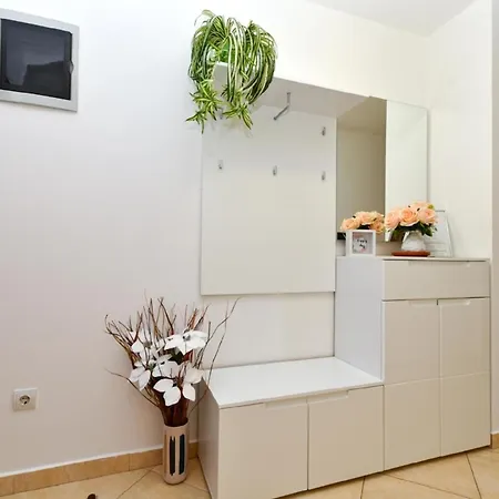 Apartment Fuer 2 Personen Ca 52 Qm In Liznjan, Istrien Suedkueste Von Istrien Liznjan